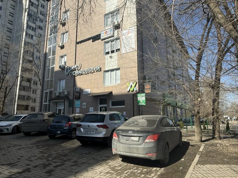 Здание, в котором находится офис